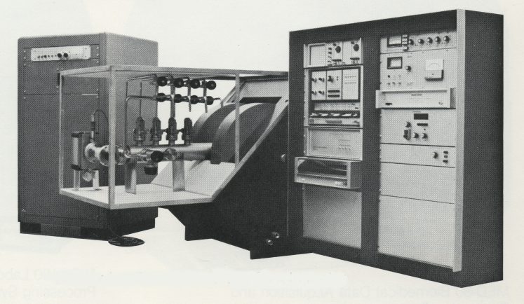 The FTMS-1000 Fourier Transform Mass Spectrometer